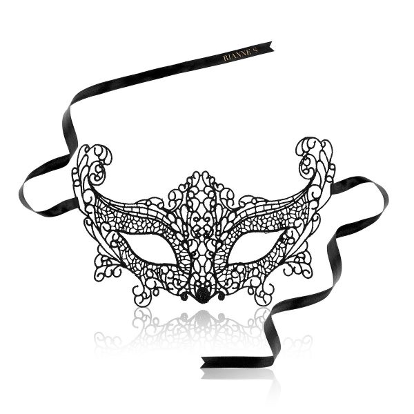 A Mask Reflbrigitte MAIN